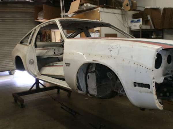 Full Size Image Monza Right Side View