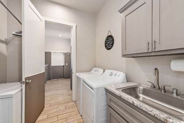 Full Size Image Perfectly Built Race inspired Home on 10 Acres For Sale - 26